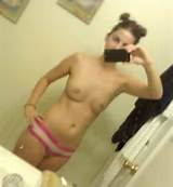xxxselfshots:Topless cell phone pic