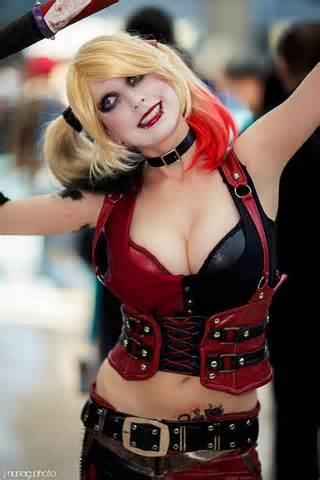 cosplaycomicsmusic:Harley Quinn cosplay