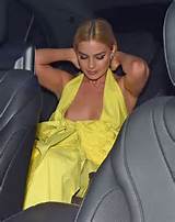 Margot Robbie Nip Slip