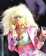 Nicki Minaj nipple
